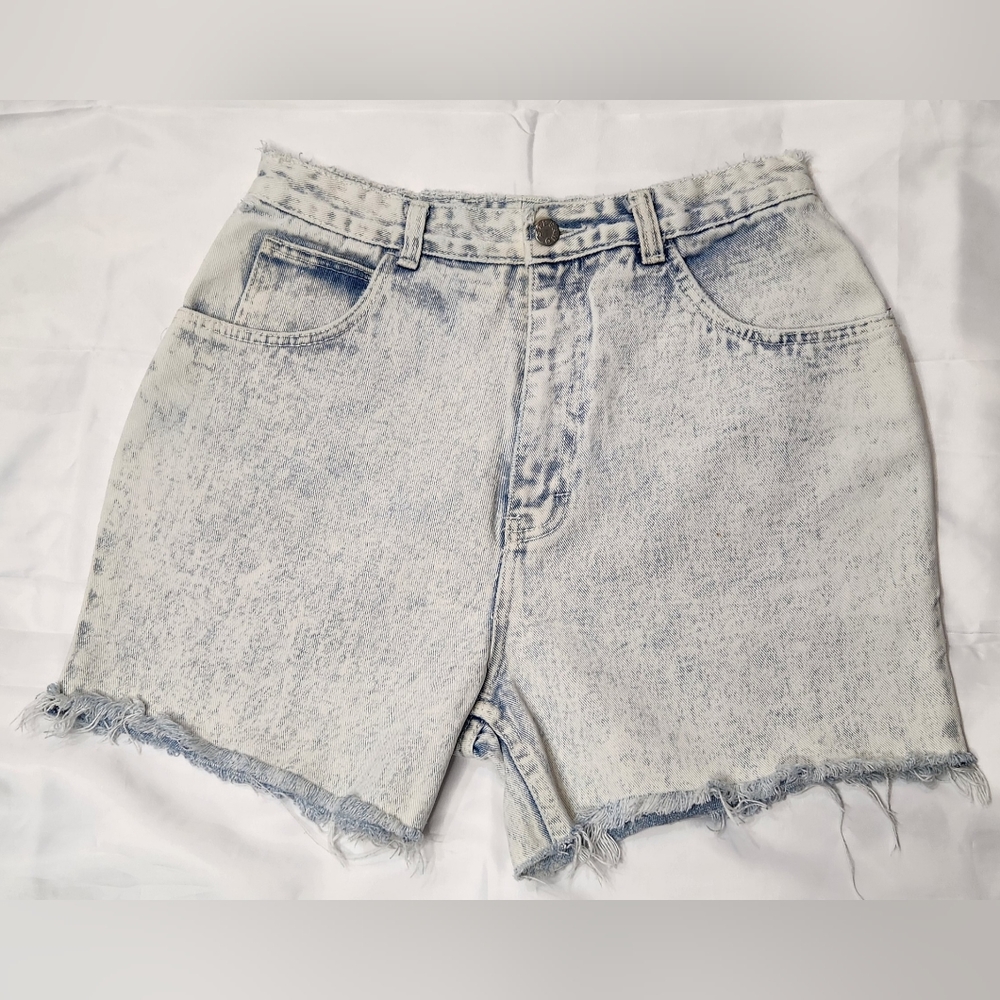 Women vinta International zalerno sportswear light denim jean shorts size 30/14